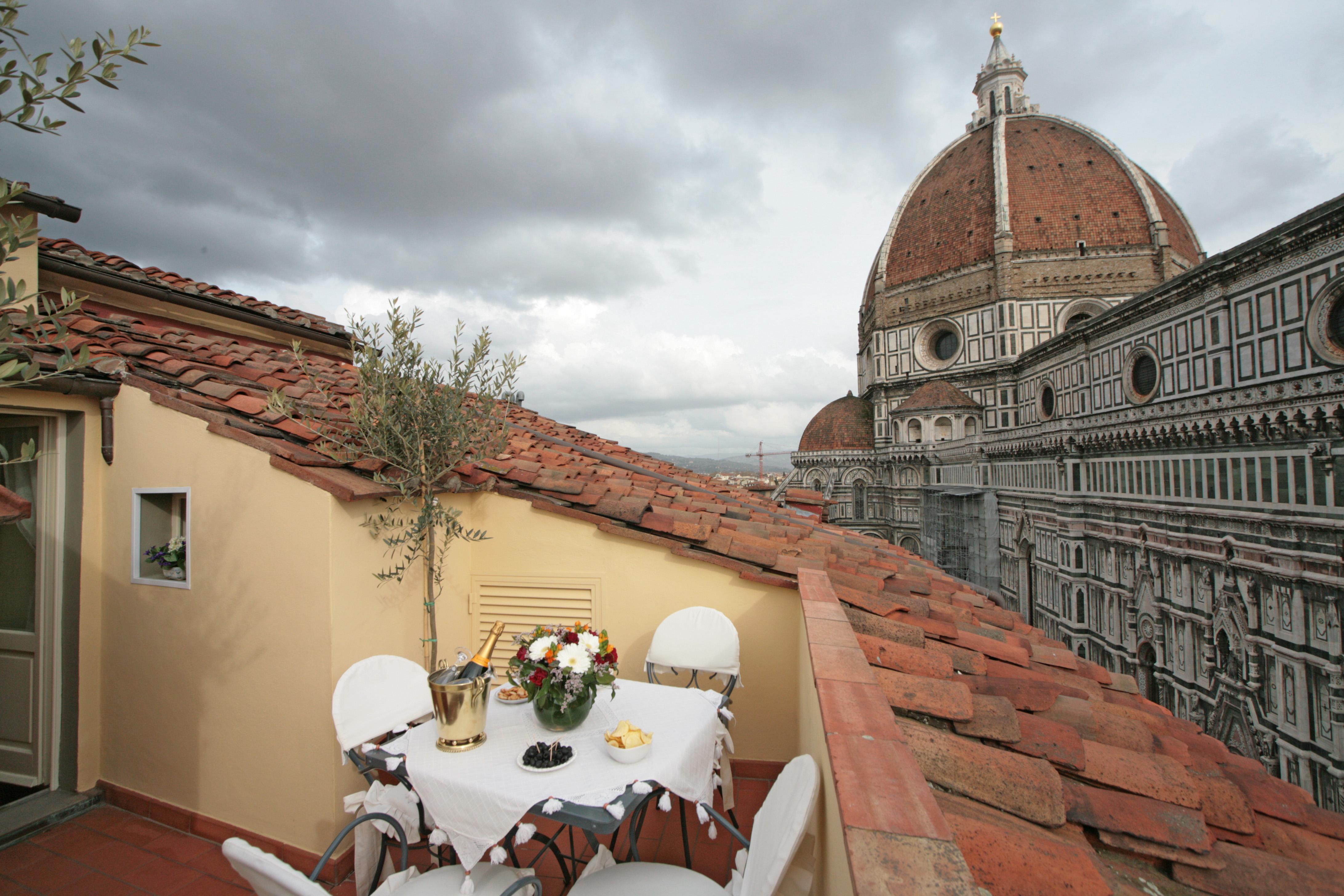 Palazzo Gamba Apartments Al Duomo Florence Exterior photo